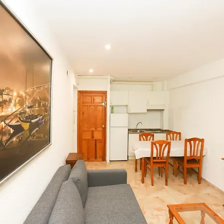 Apartamento Differentflats Acantilados *